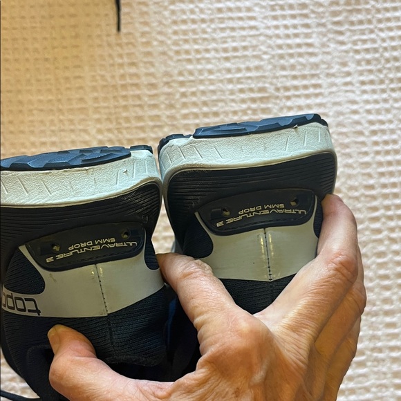 Topo Women’s Navy Athletic Sneakers - Picture 6 of 6